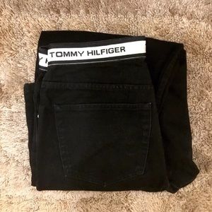 90s TOMMY HILFIGER Men’s Black Logo Jeans